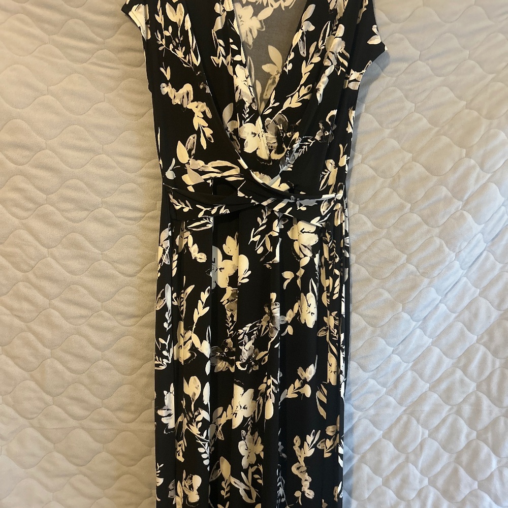 White House Black Market outlet dress